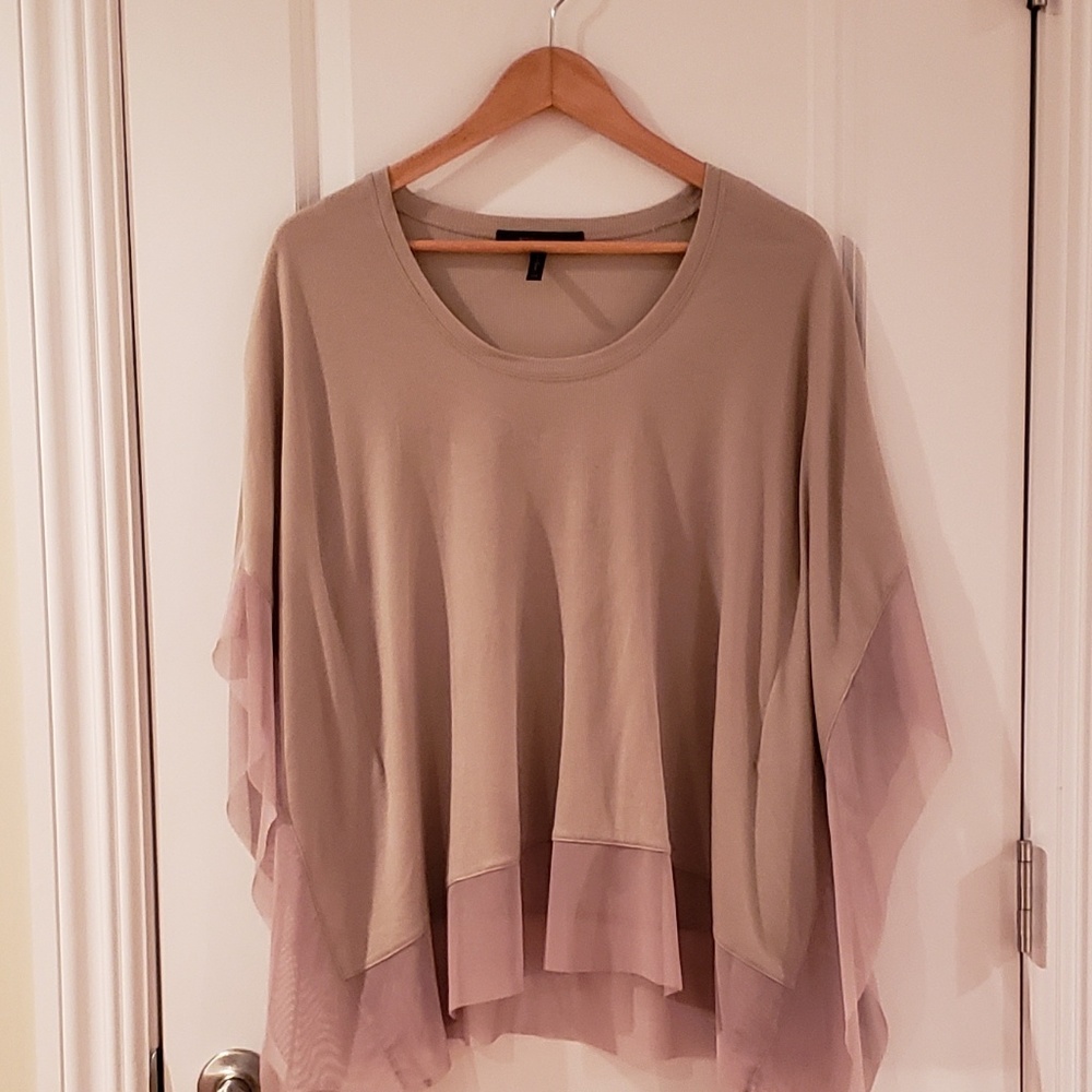 Bcbg taupe shirt